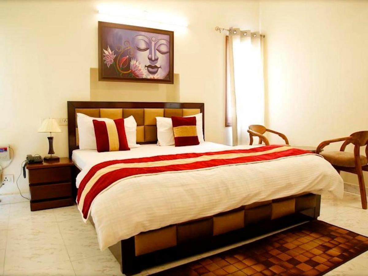 Maplewood Guest House, Neeti Bagh, New Delhiit Is A Boutiqu Guest House - Room 3 Exterior photo